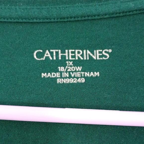 Catherines,   Emerald Long Sleeve Top with Gold and Silver Tree Design - Picture 2 of 7